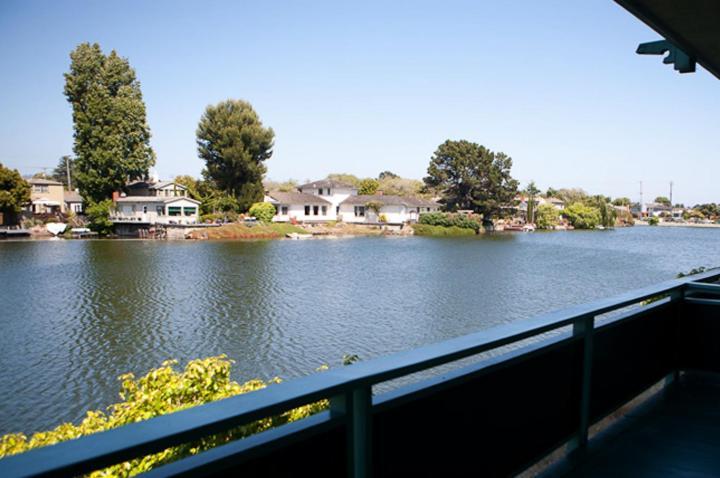 Coral Reef Inn & Condo Suites Alameda Exterior foto